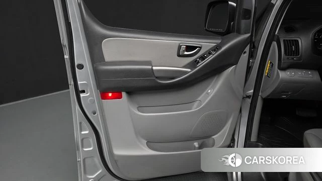 Hyundai The New Grand Starex id 4688811 из Кореи 17