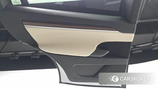 Tesla Model X id 4560929 из Кореи 17