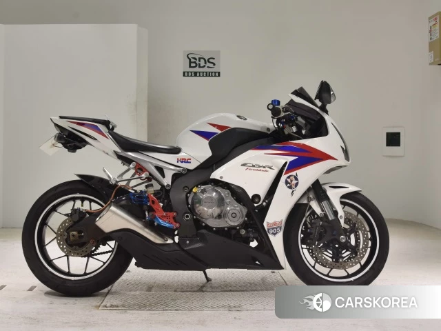 Проданный Honda CBR1000RR 2013 из Японии
