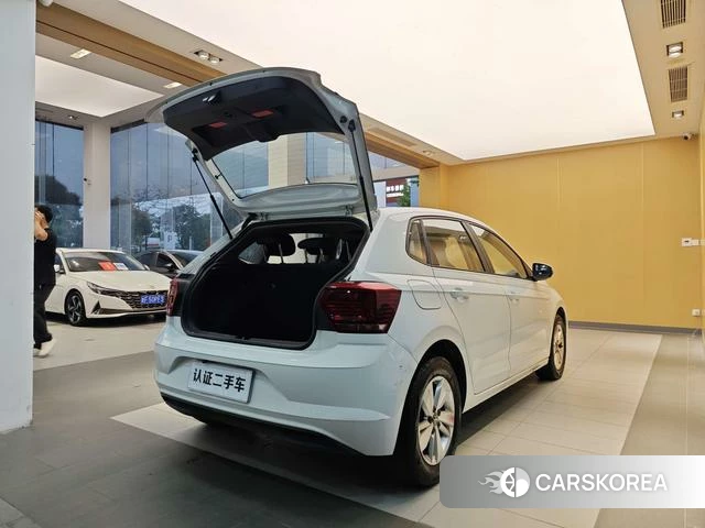 Volkswagen Polo id 4205765 из Китая 17