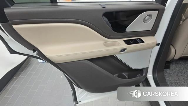 Lincoln Aviator 2nd generation id 4640833 из Кореи 17