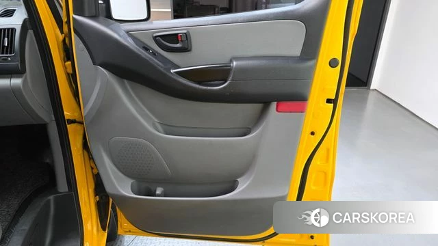 Hyundai The New Grand Starex id 4581790 из Кореи 17