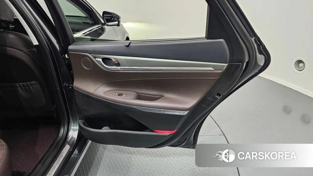 Hyundai The New Grandeur IG id 4424045 из Кореи 17