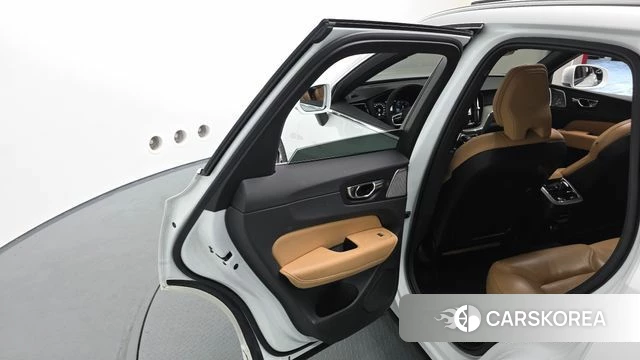 Volvo XC60 second Generation id 4403048 из Кореи 17