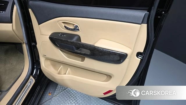 Kia The New Carnival id 4615404 из Кореи 17