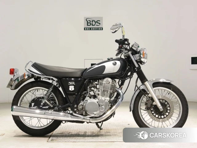 Проданный Yamaha SR400 id 4175612 из Японии