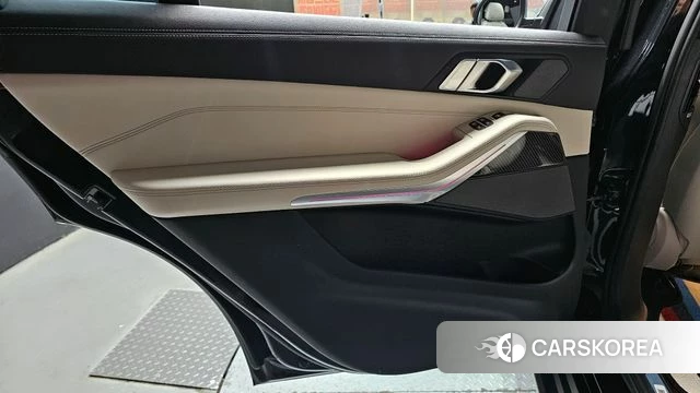 BMW X7 (G07) id 4301889 из Кореи 17