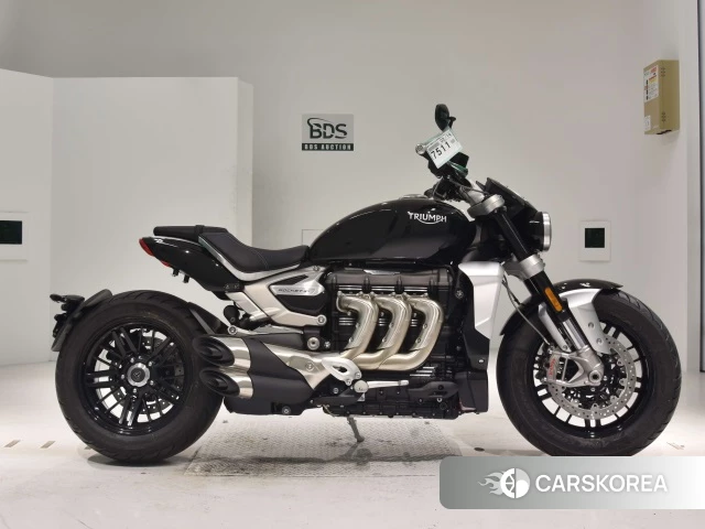 Проданный Triumph ROCKET 3 R 2023 из Японии