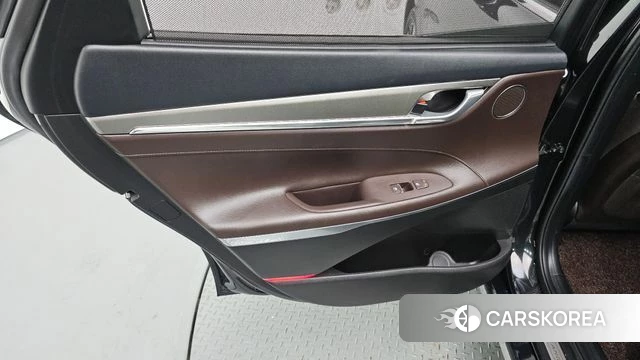 Hyundai The New Grandeur IG Hybrid id 4519959 из Кореи 17