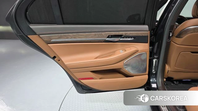 Genesis G90 id 4362814 из Кореи 17