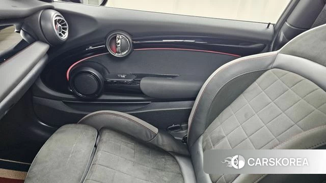 Mini Cooper S id 4556240 из Кореи 17