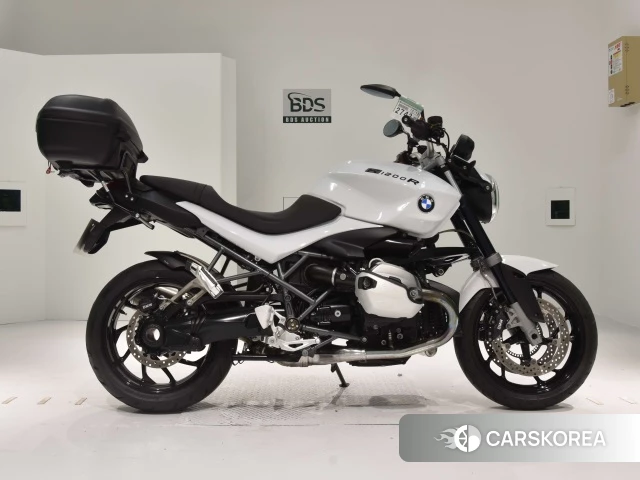 Проданный BMW R1200R 2014 из Японии