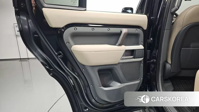 Land Rover Defender (L663) id 4662211 из Кореи 17