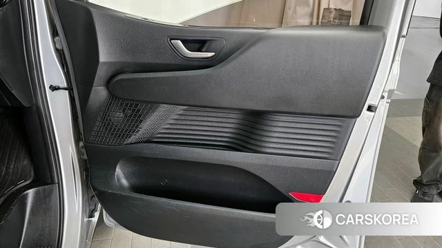 Hyundai Staria id 4283389 из Кореи 17