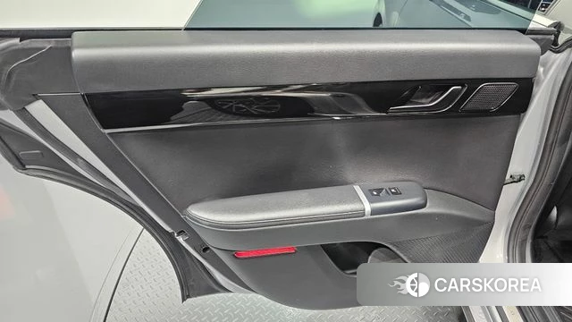 Hyundai Grandeur (GN7) id 4928242 из Кореи 17