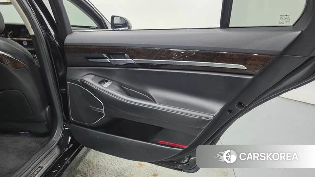 Genesis G90 id 4573627 из Кореи 17