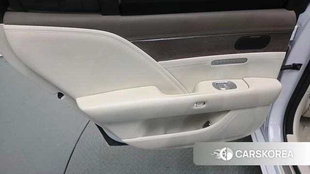 Genesis G90 (RS4) id 4444175 из Кореи 17