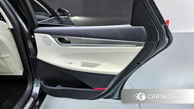 Hyundai The New Grandeur IG id 4323915 из Кореи 17
