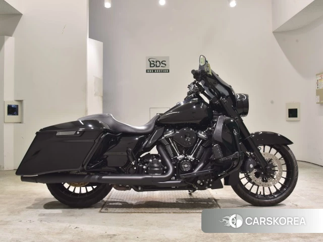 Проданный Harley-Davidson Road King FLHRXS1750 2017 из Японии