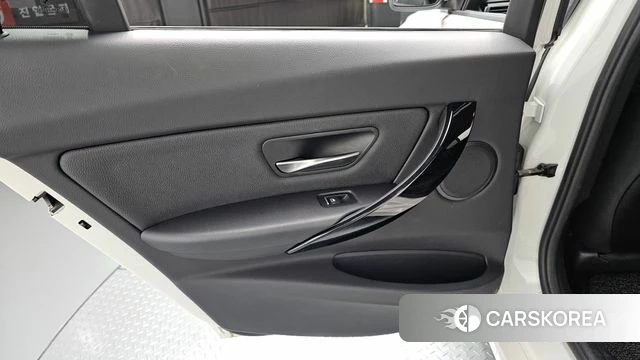 BMW 3 Series (F30) id 4552031 из Кореи 17