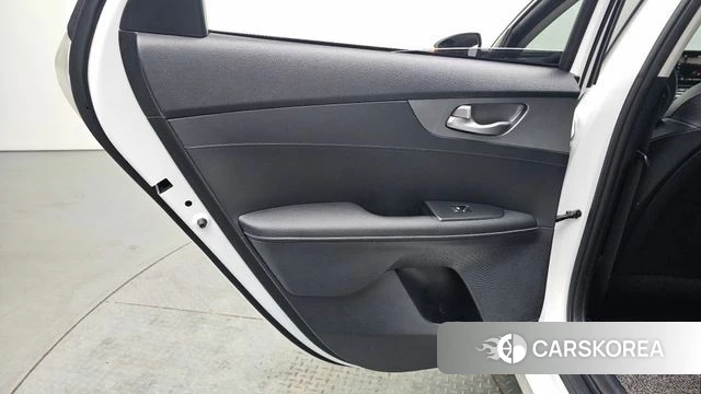 Kia Come New K3 id 4345286 из Кореи 17
