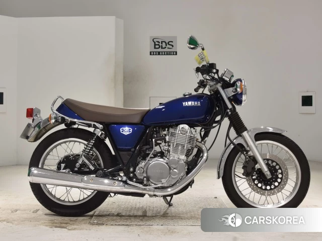 Проданный Yamaha SR400 id 4085479 из Японии