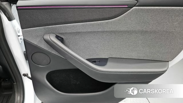 Tesla Model Y id 4329379 из Кореи 17