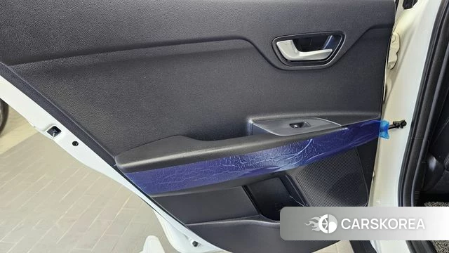 Kia Stonic id 4882755 из Кореи 17