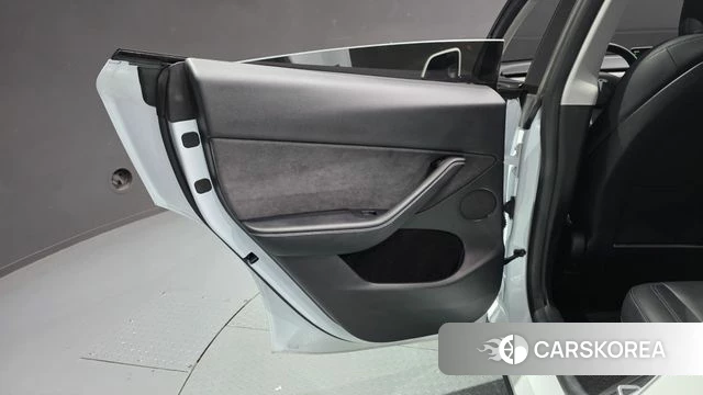 Tesla Model Y id 4388393 из Кореи 17