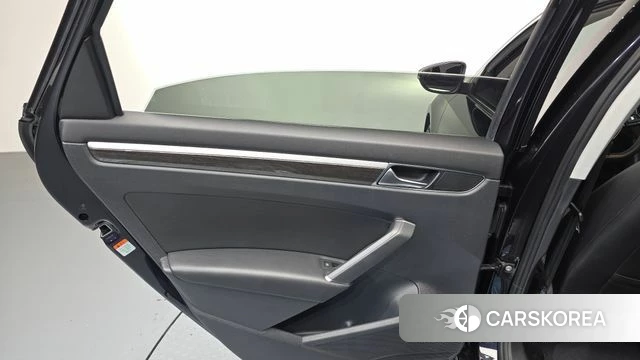 Volkswagen The New Passat id 4417235 из Кореи 17