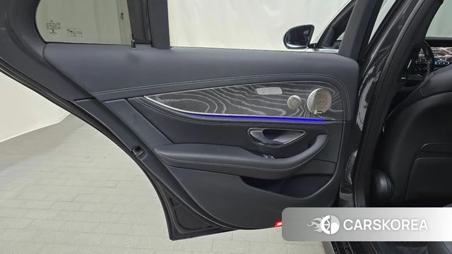 Mercedes-Benz E-Class W213 id 4711953 из Кореи 17