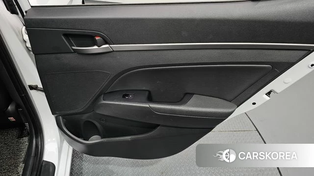 Hyundai Avante AD id 4390589 из Кореи 17