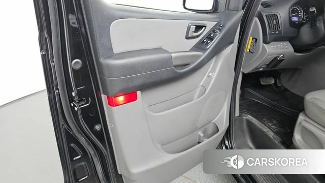Hyundai The New Grand Starex id 4542553 из Кореи 17