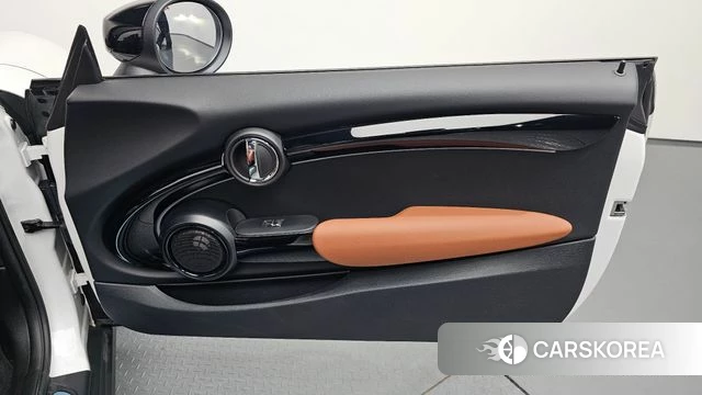 Mini Cooper S Convertible id 4360246 из Кореи 17