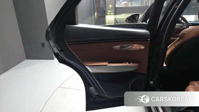 Genesis GV70 id 4619179 из Кореи 17