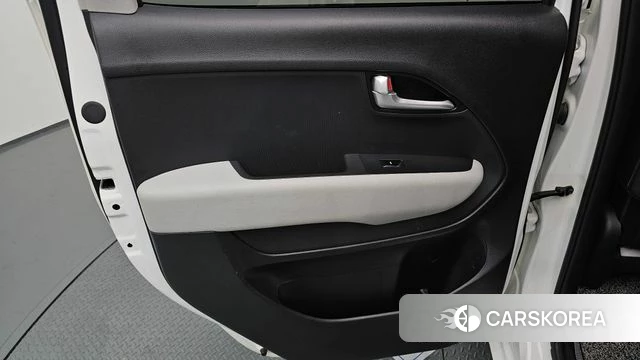 Kia The New Kia Ray EV id 4773522 из Кореи 17