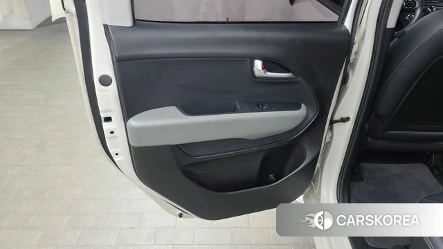 Kia The New Kia Ray id 4382161 из Кореи 17