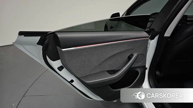 Tesla Model 3 id 4527968 из Кореи 17