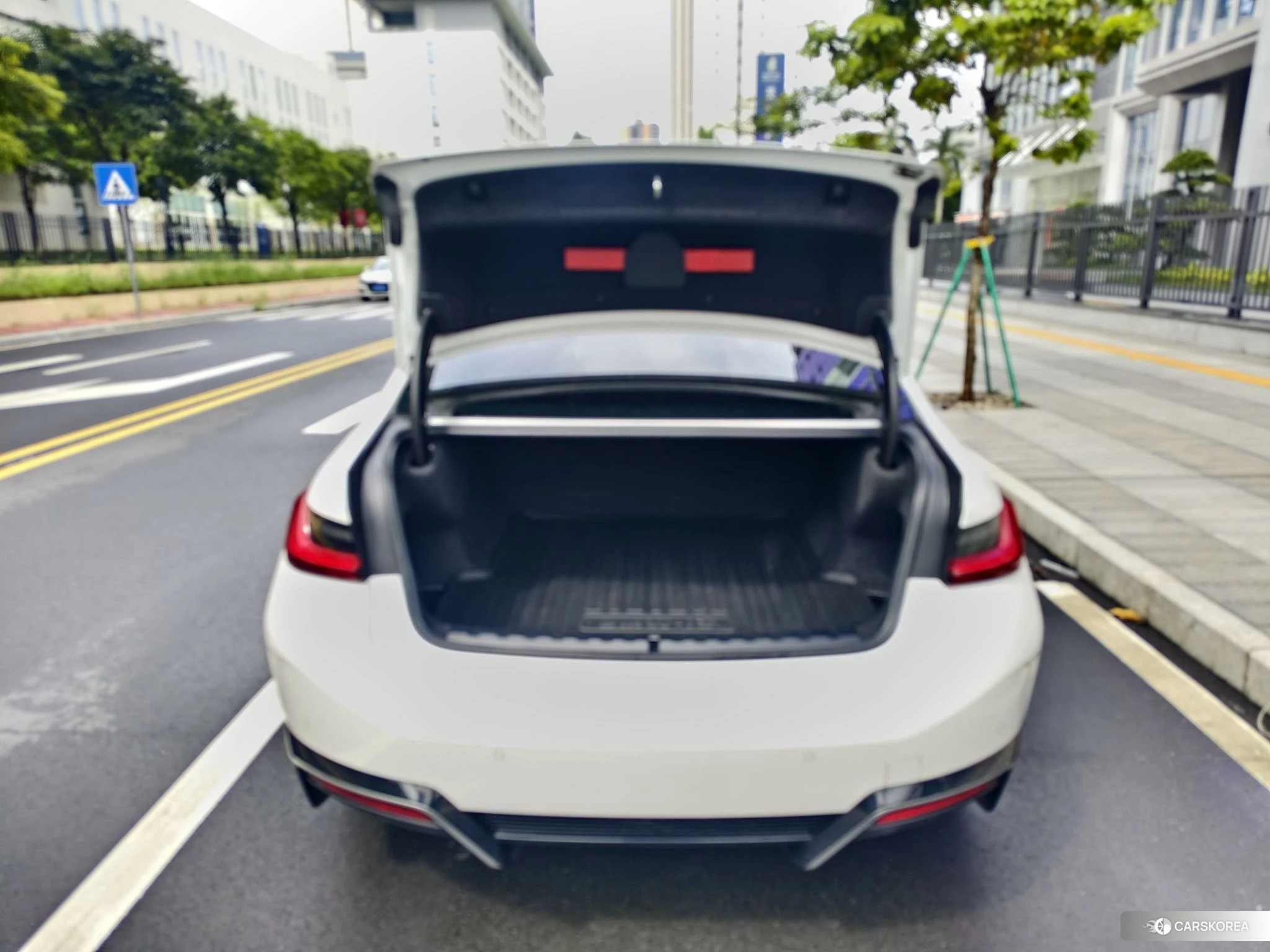 BMW i3 id 4504951 из Китая 17