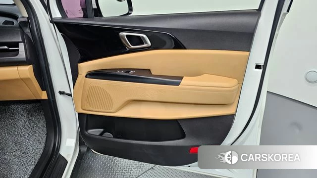 Kia Carnival 4th generation id 4377013 из Кореи 17