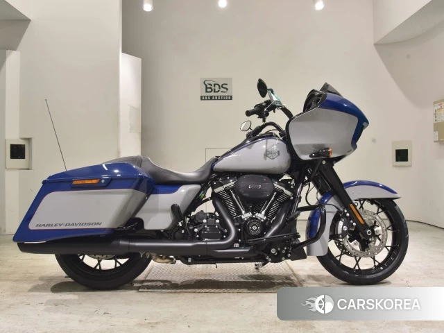 Проданный Harley-Davidson Road Glide FLTRXS1870 2023 из Японии