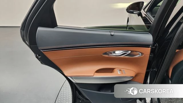 Genesis GV70 id 4641399 из Кореи 17