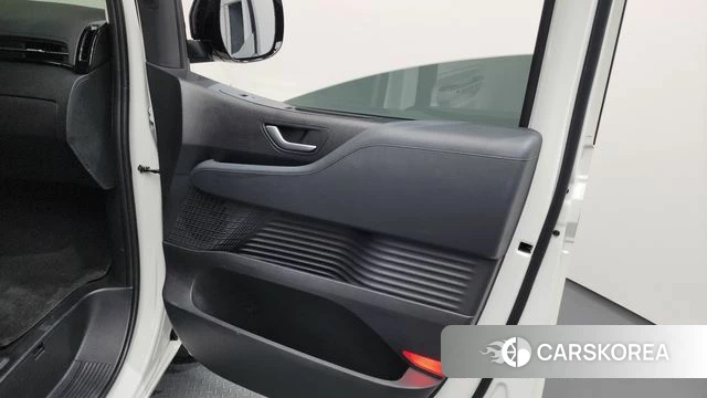 Hyundai Staria id 4462378 из Кореи 17
