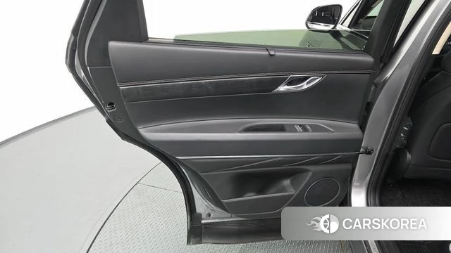 Genesis GV80 id 4292560 из Кореи 17
