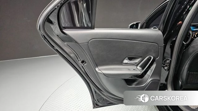 Mercedes-Benz A-Class W177 id 4647395 из Кореи 17