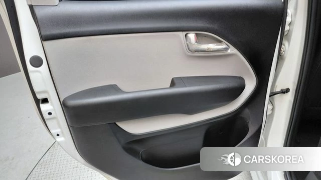 Kia The New Kia Ray id 4854008 из Кореи 17