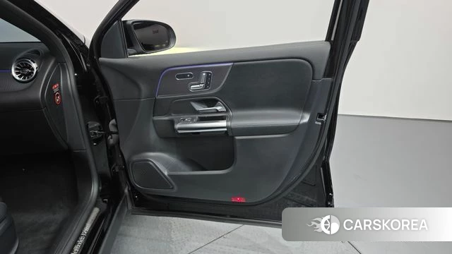 Mercedes-Benz GLA - Class H247 id 4567485 из Кореи 17