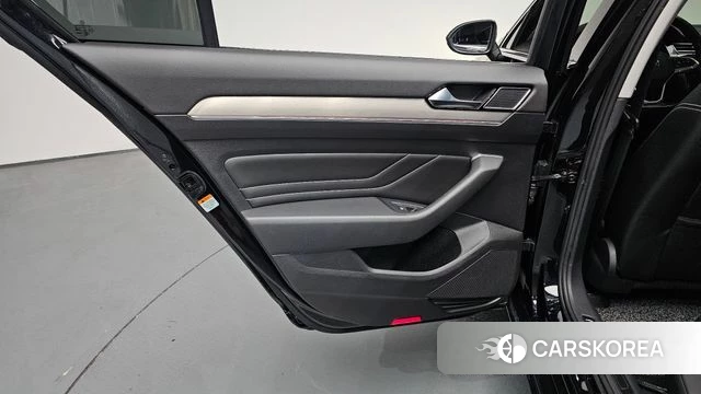 Volkswagen Passat GT (B8) id 4356031 из Кореи 17
