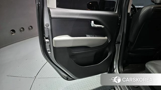 Kia The New Kia Ray EV id 4315416 из Кореи 17