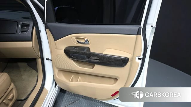 Kia The New Carnival id 4424393 из Кореи 17